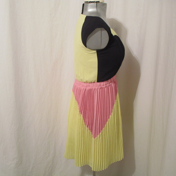 Max & Cleo Color Block  Pleated Dress XXS - Picture 3 of 5